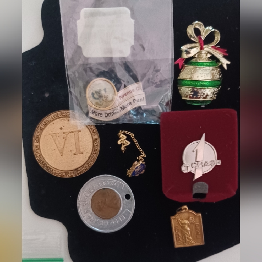 Pin collection